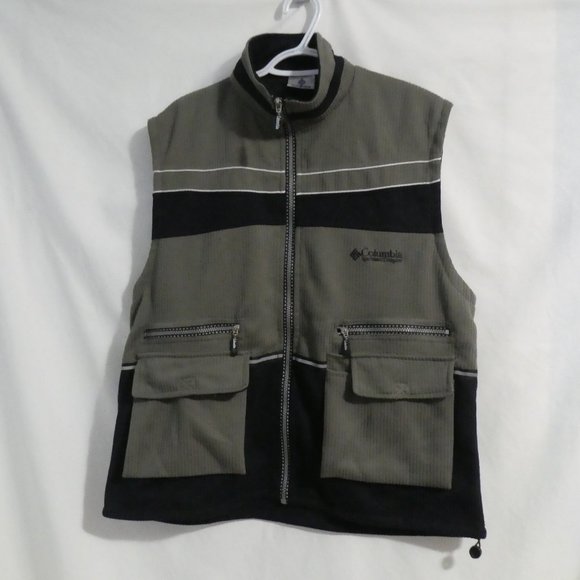 COLUMBIA SPORTSWEAR | size 18 | Ribbed Zip-Up Vest With Velcro Pockets | NWOT - Picture 1 of 16